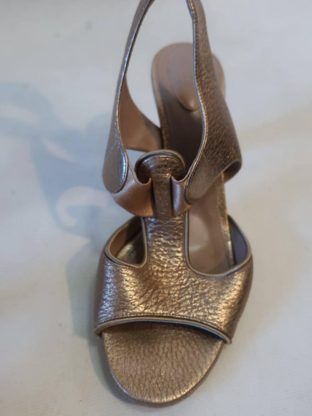 Womens Chloe Gold Metallic Leather Slingback Block Heel Sandals 38 US/7.5 - Picture 8 of 15